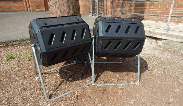 New Rochelle Jefferson Elementary Students On-Site Composting To Feed The Garden