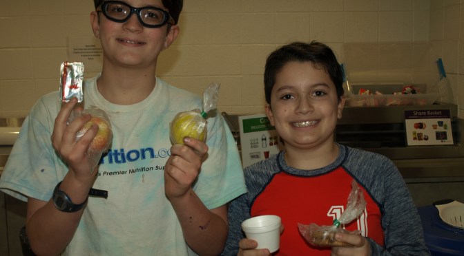 New Rochelle Students Fighting For Less Packaging in Cafeteria